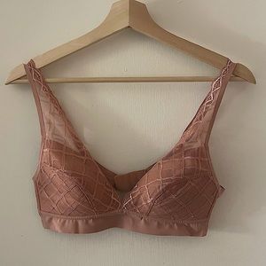 True & Co Madison Lace Bralette pink small